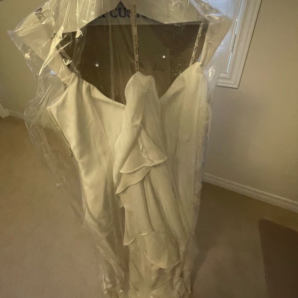 Maggie sottero wedding dress - Picture 4 of 5